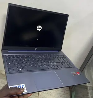 Ordinateur portable HP Pavilion 15 16GB AMD Ryzen 7 SSD 512GB