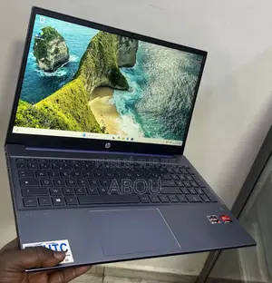 Ordinateur portable HP Pavilion 15 16GB AMD Ryzen 7 SSD 512GB