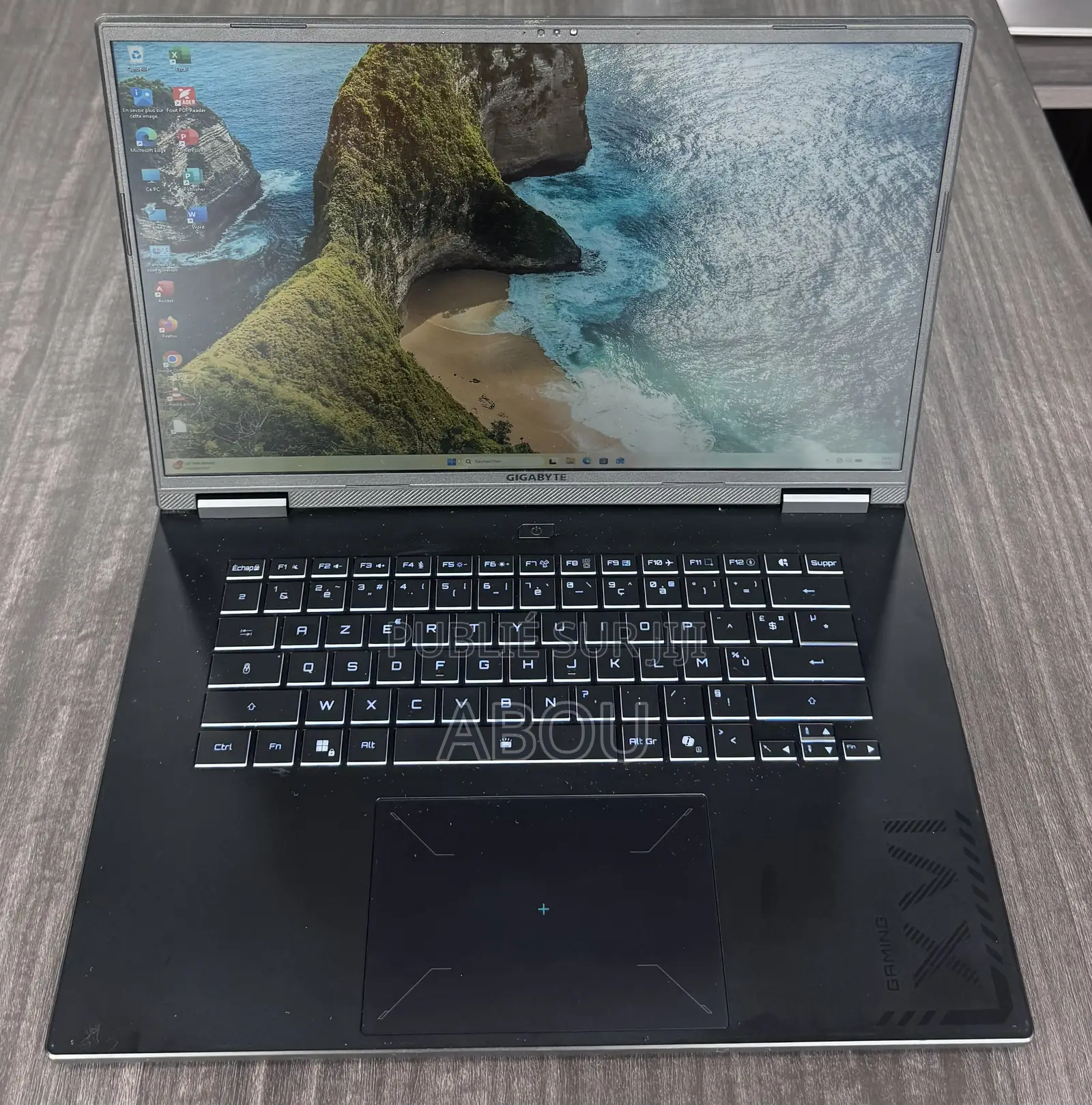 Ordinateur portable Gigabyte AERO 16 32GB Intel Core i7 SSD 1T