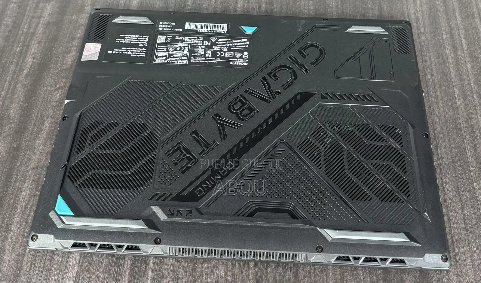 Ordinateur portable Gigabyte AERO 16 32GB Intel Core i7 SSD 1T
