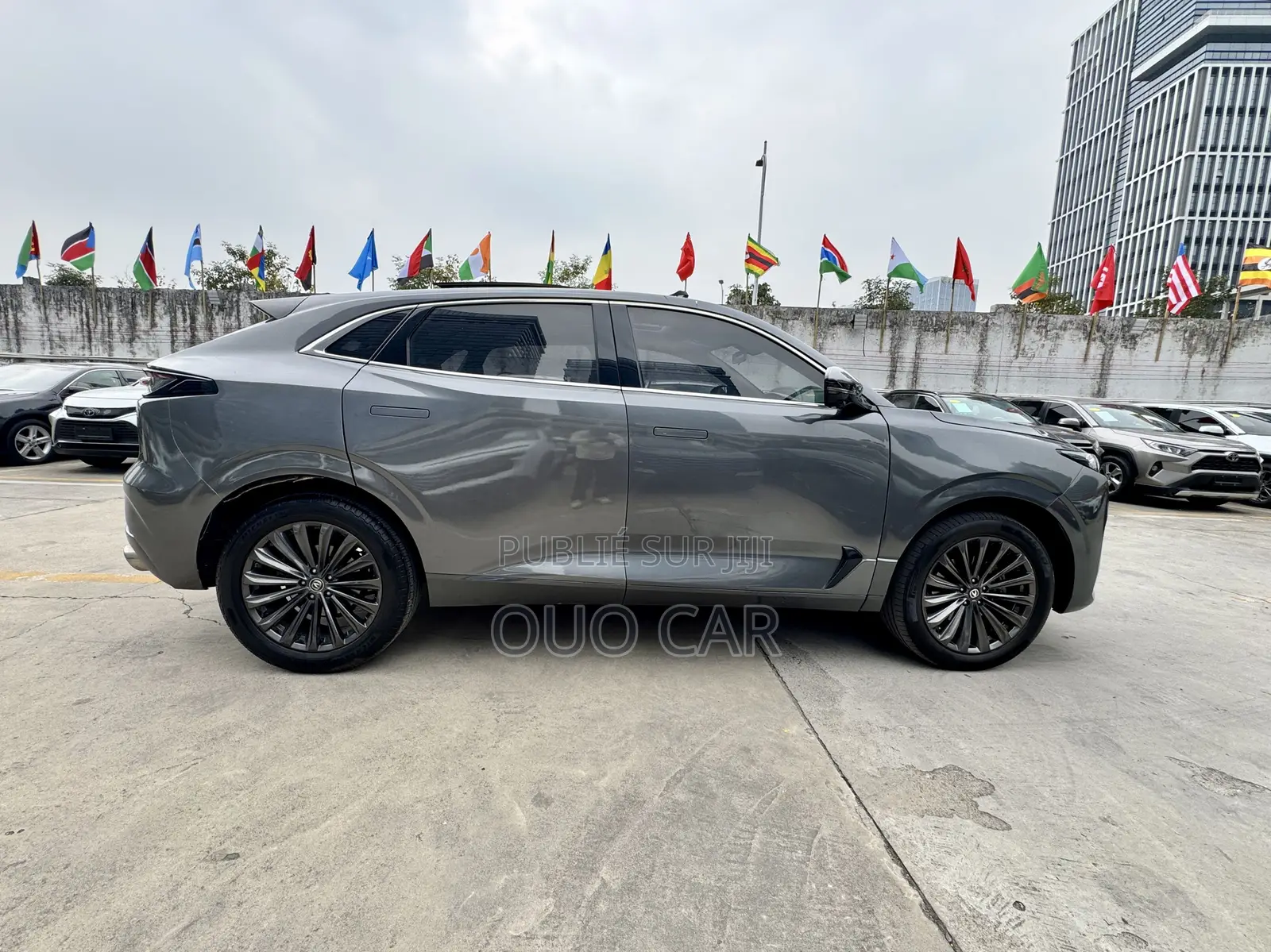 Changan UNI-K 2.0 Petrol FWD 2022 Gris