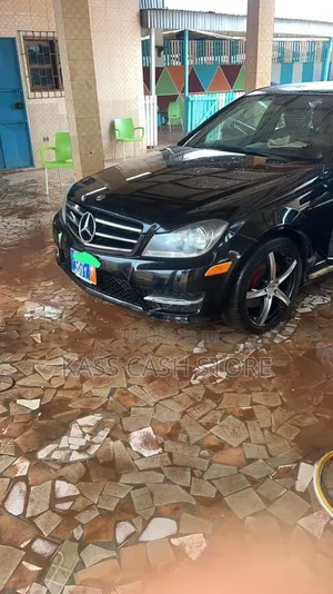 Mercedes-Benz C300 2014 Noir