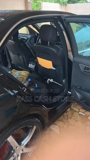 Mercedes-Benz C300 2014 Noir