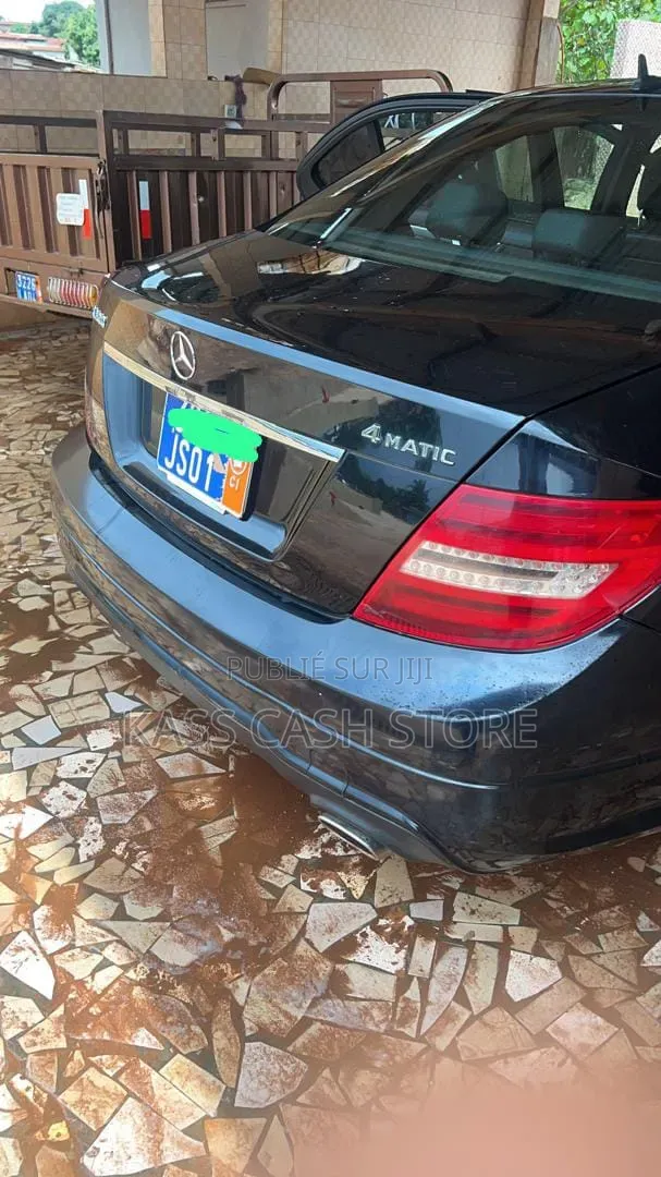 Mercedes-Benz C300 2014 Noir