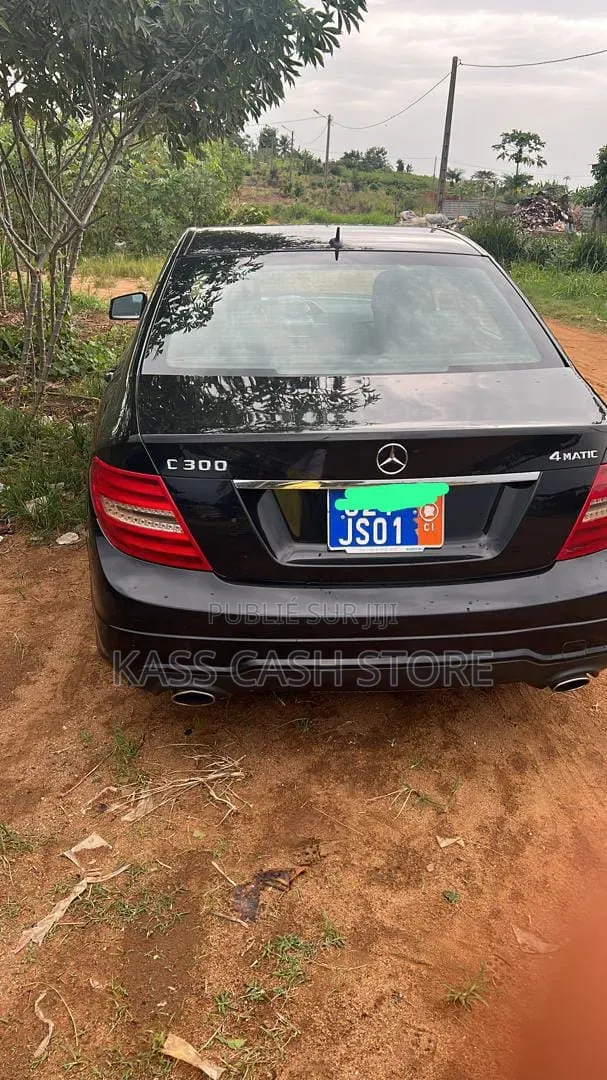 Mercedes-Benz C300 2014 Noir