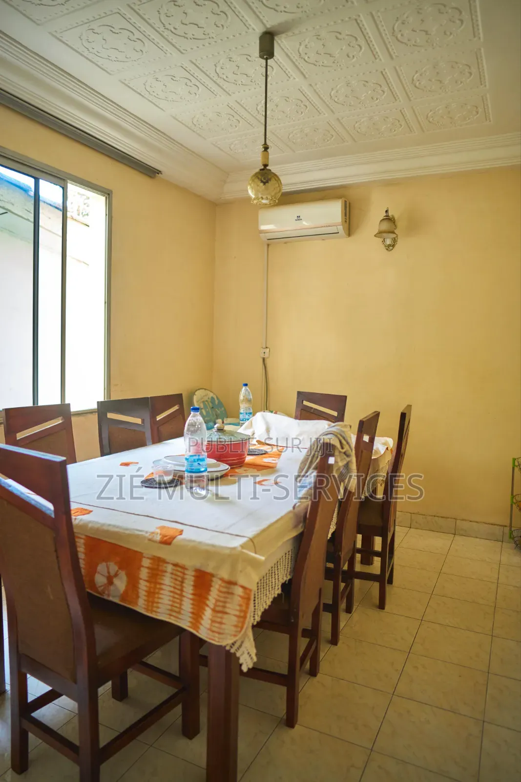 Meublé 11chbre Duplex dans Zié Multi-Service, Cocody à Vendre