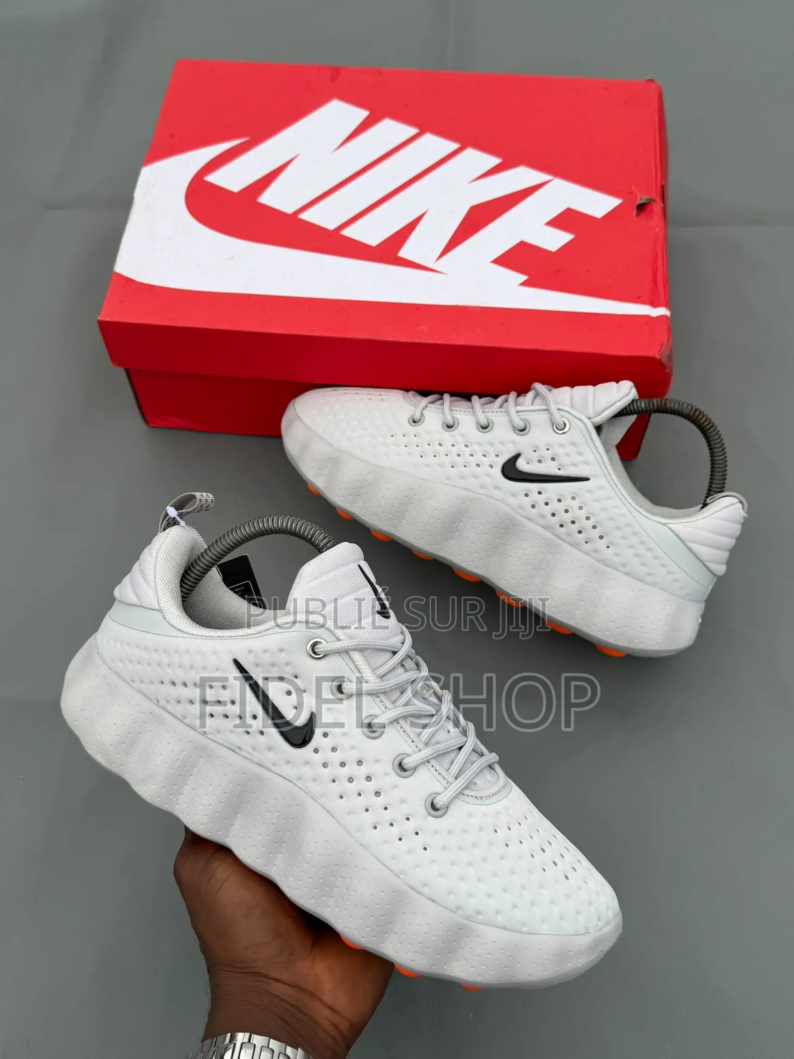 Nike Mind 002