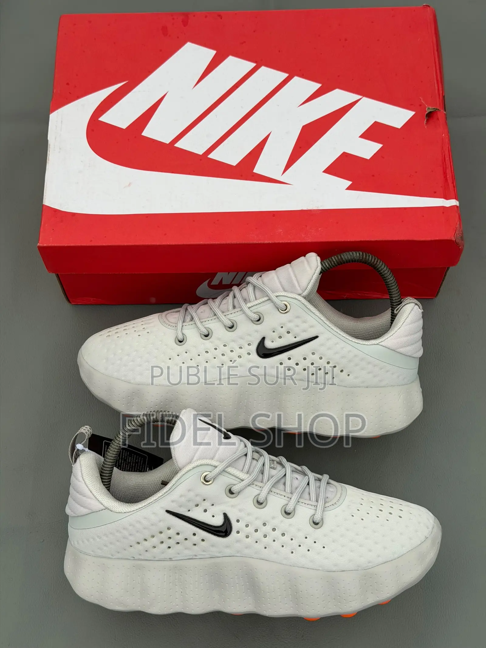 Nike Mind 002