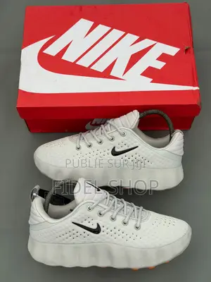 Nike Mind 002