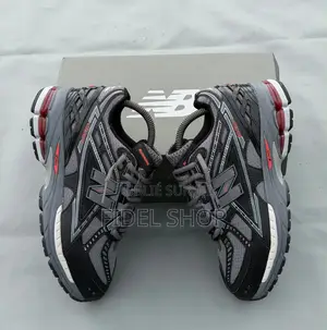 New Balance 1906