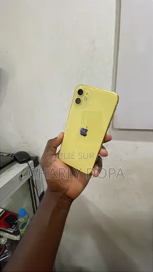 Apple iPhone 11 128 GB Jaune