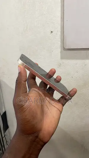 Apple iPhone 12 64 GB Blanc