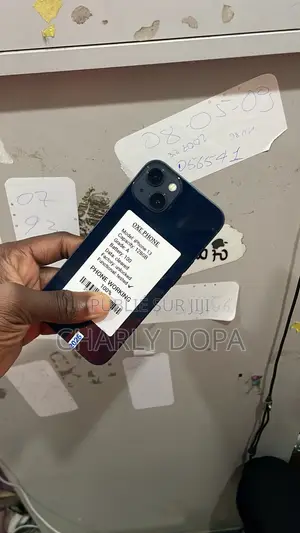 Apple iPhone 13 128 GB Noir