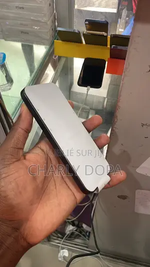 Apple iPhone 15 Pro 256 GB Noir