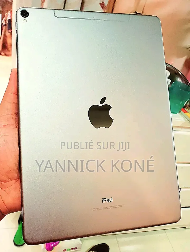 Nouveau Apple iPad (2025) 4 GB Blanc
