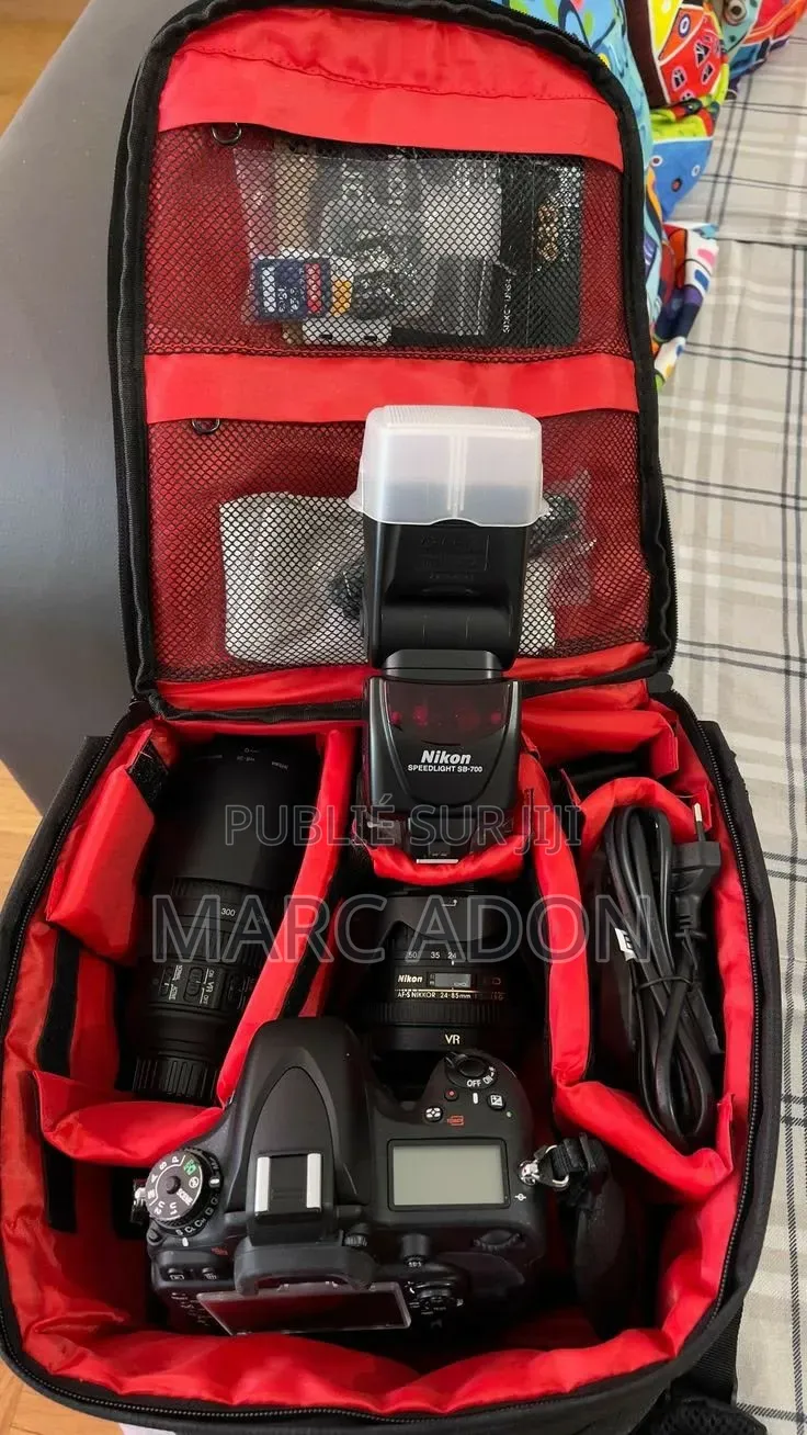 Canon EOS 750D Avec Objectif EF-S 18-55 Mm