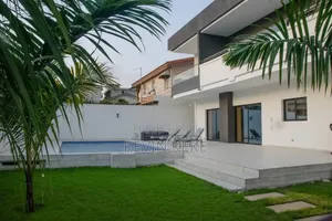 Meublé 4chbre Duplex dans Grâces Immobilier, Cocody à Louer