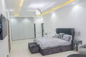 Meublé 4chbre Duplex dans Grâces Immobilier, Cocody à Louer