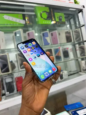 Nouveau Apple iPhone 13 128 GB Doré