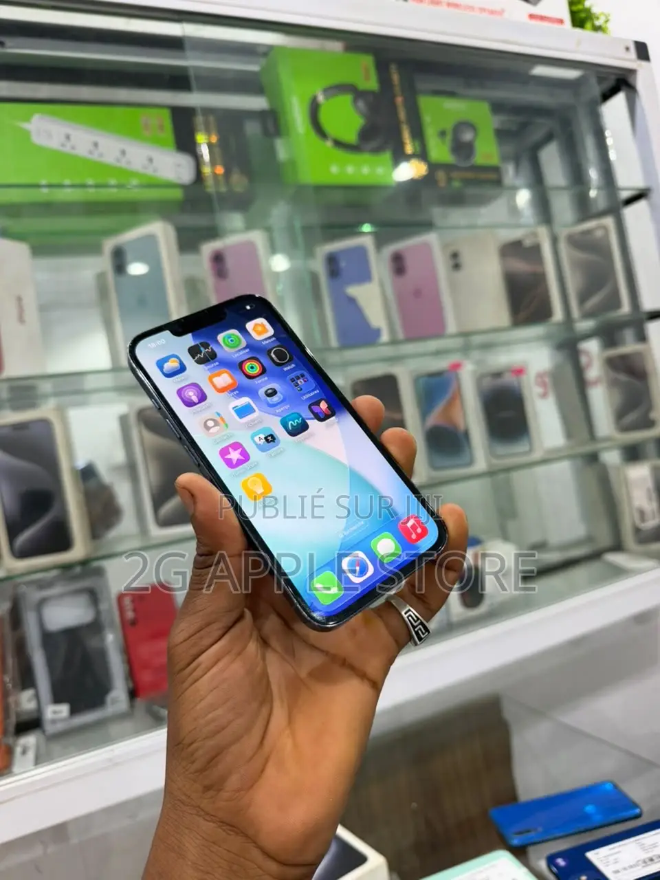 Nouveau Apple iPhone 13 128 GB Doré