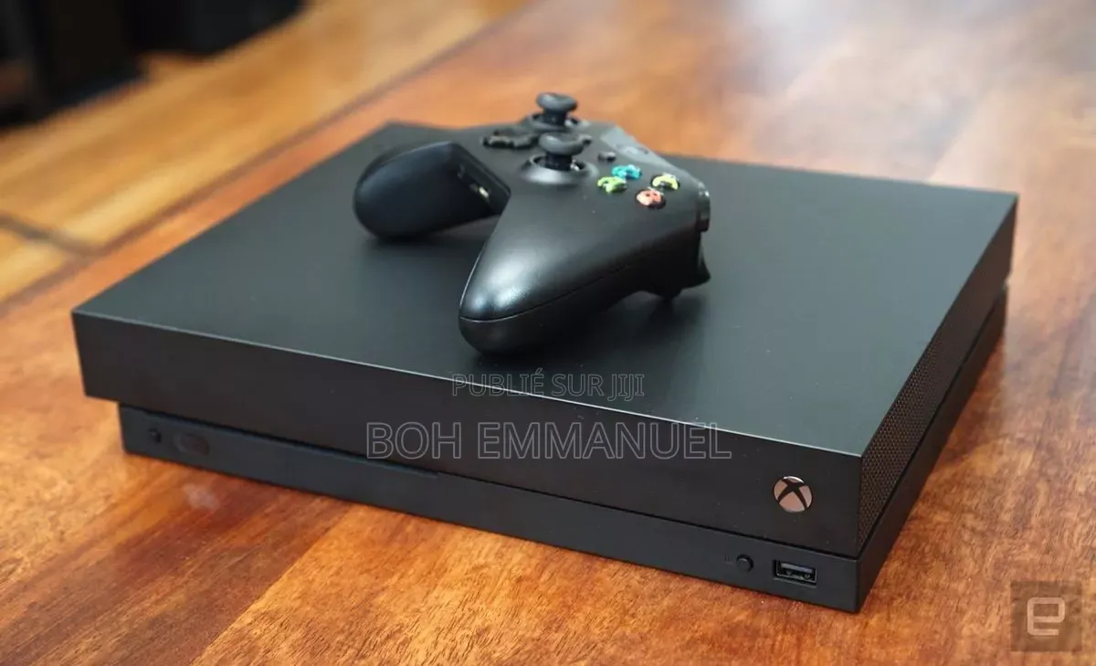Xbox One X À 100mille