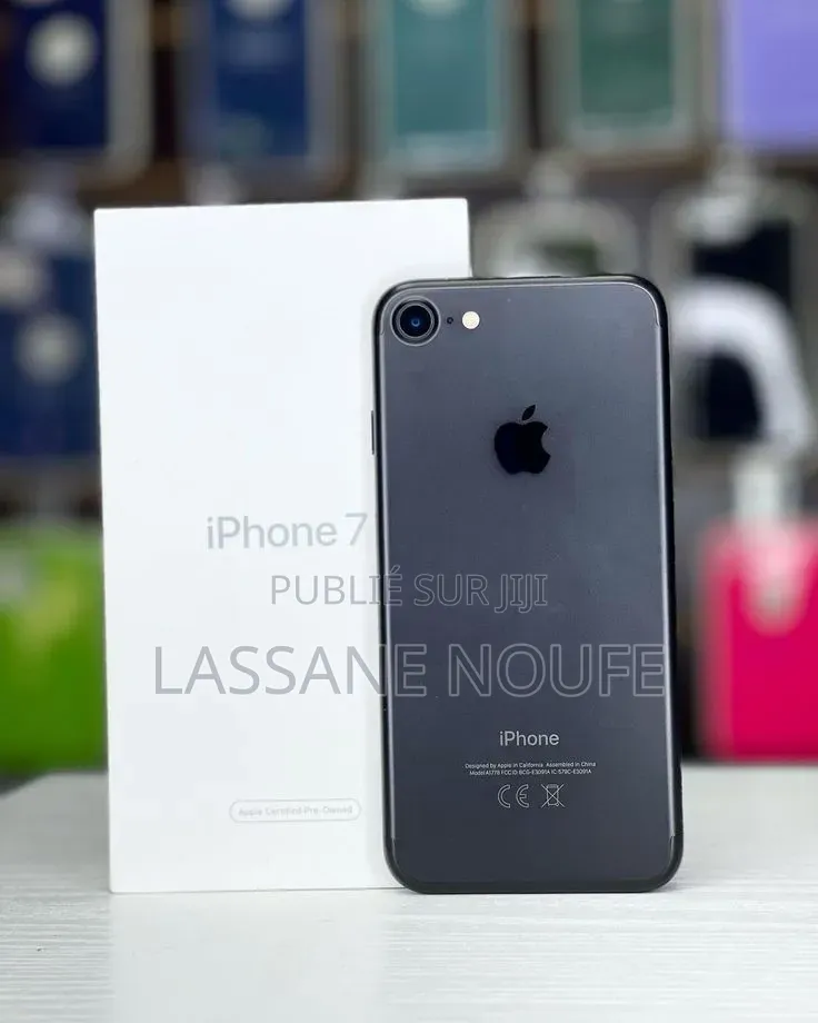 Nouveau Apple iPhone 7 128 GB Noir