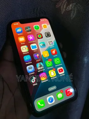 Nouveau Apple iPhone 11 128 GB Noir