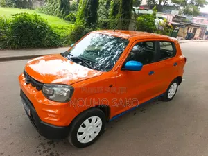 Suzuki S-Presso 2023 Orange