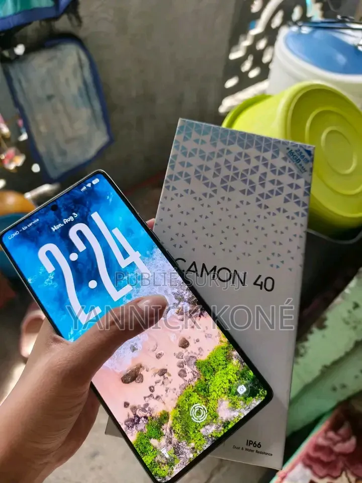Nouveau Tecno Camon 40 256 GB Bleu