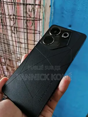 Nouveau Tecno Camon 20 Pro 256 GB Noir