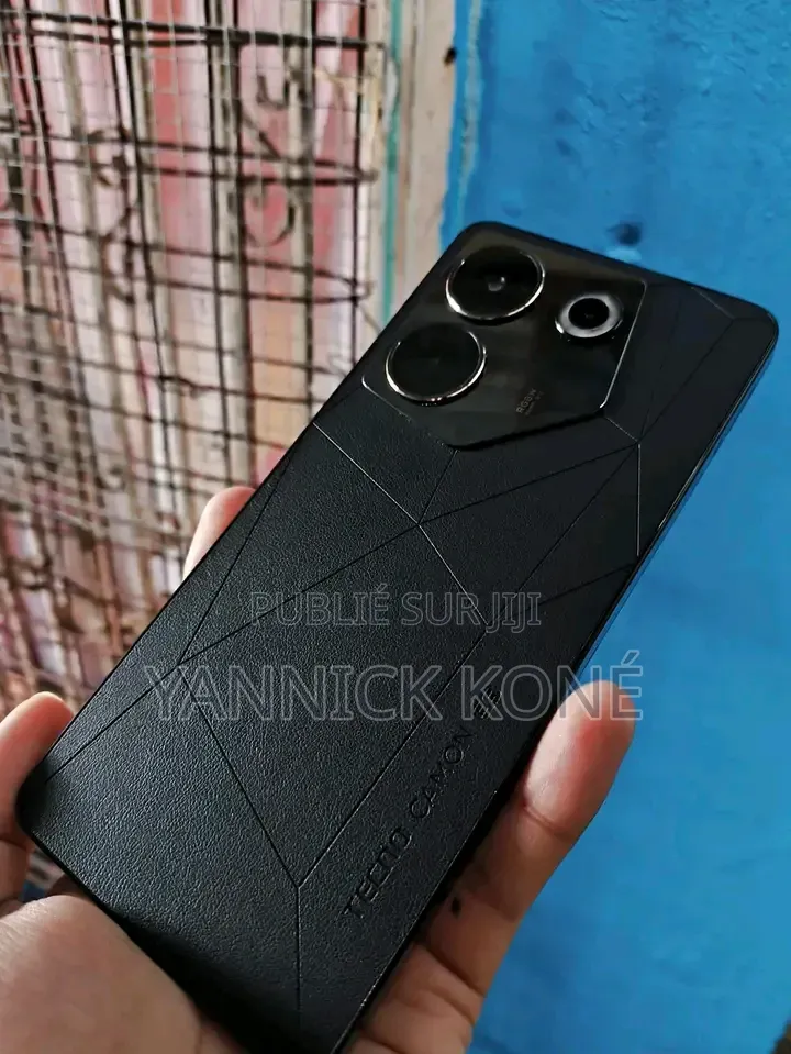 Nouveau Tecno Camon 20 Pro 256 GB Noir