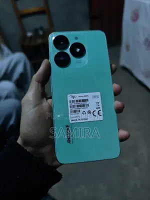 Nouveau Itel A70 256 GB Gris