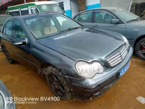 Mercedes-Benz C200 2016 Bleu