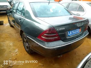Mercedes-Benz C200 2016 Bleu