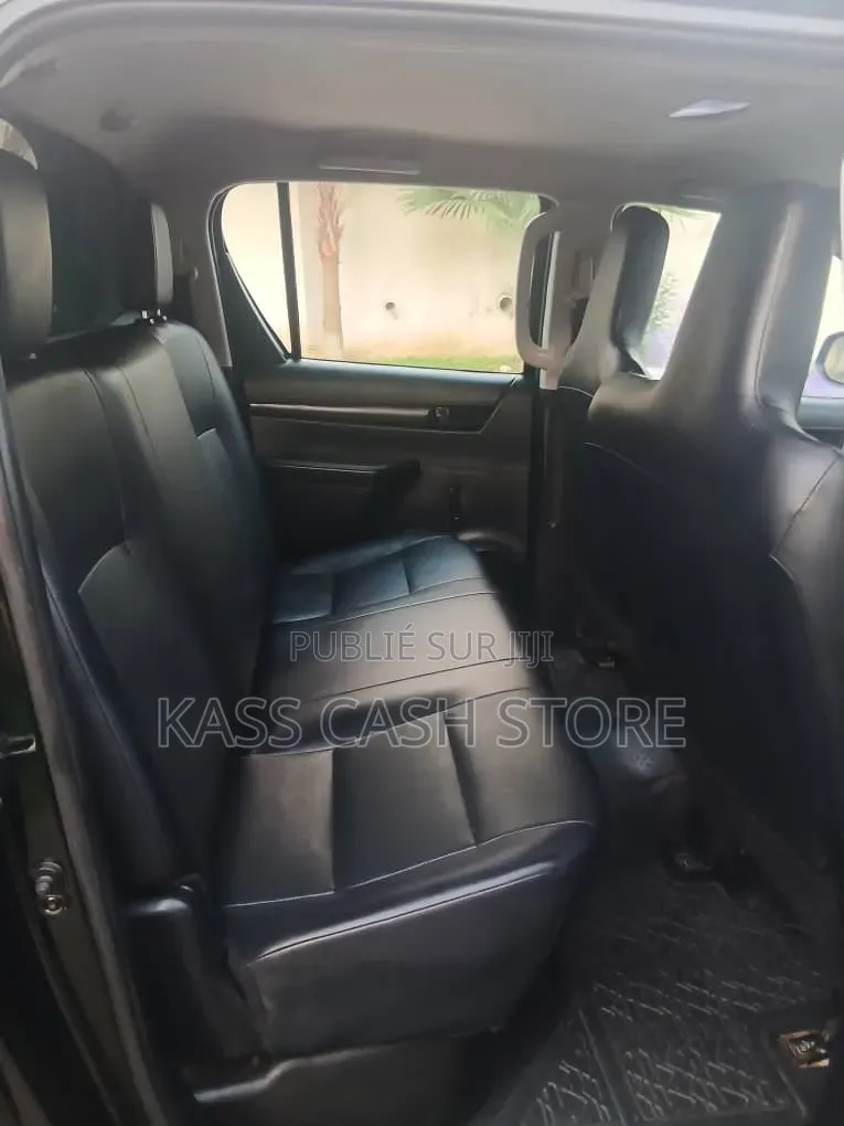 Toyota Hilux Revo Double Cab Deisel 2.4 AWD 2021 Noir