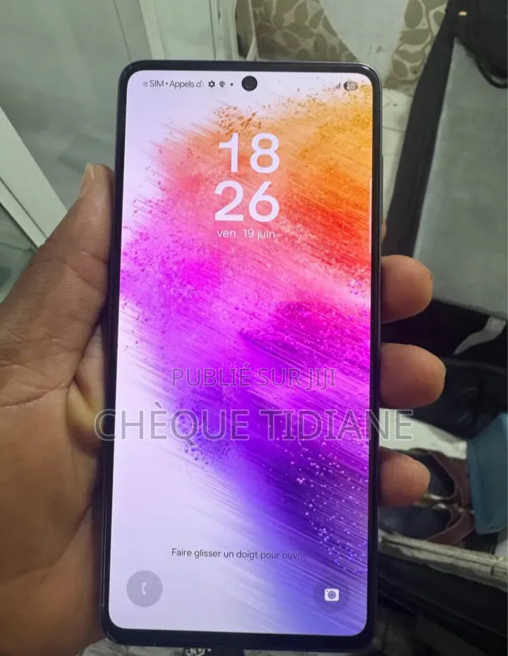 Nouveau Samsung Galaxy A73 5G 128 GB Noir