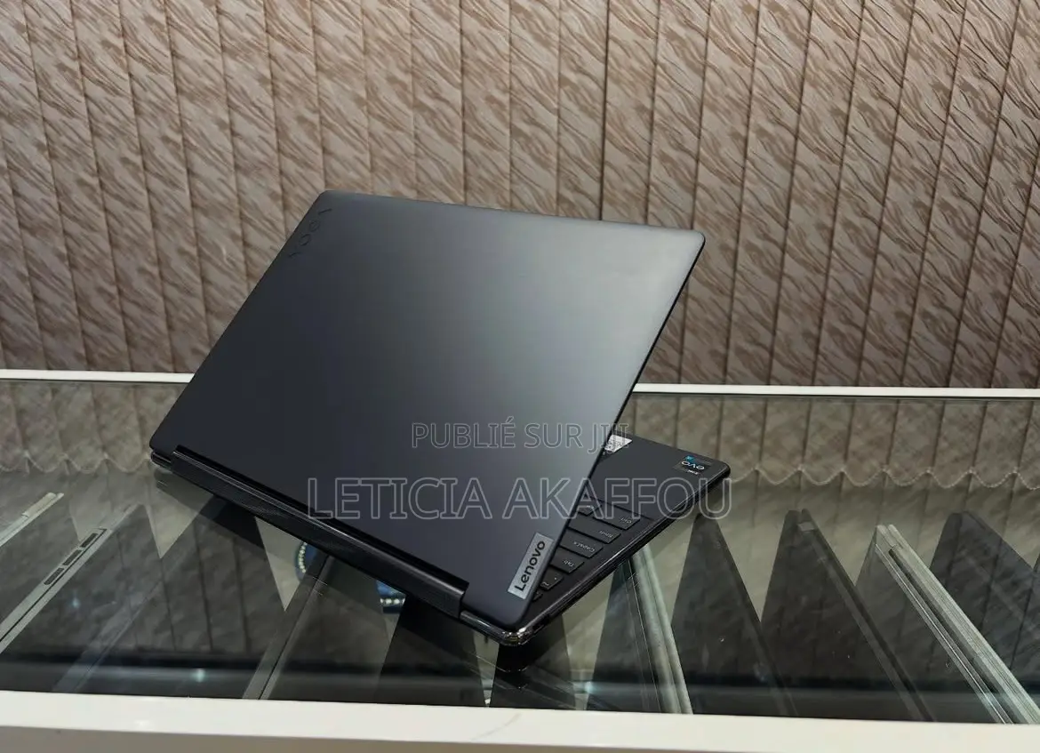 Nouveau Ordinateur portable Lenovo Yoga 9i 16GB Intel Core i7 SSD 1T