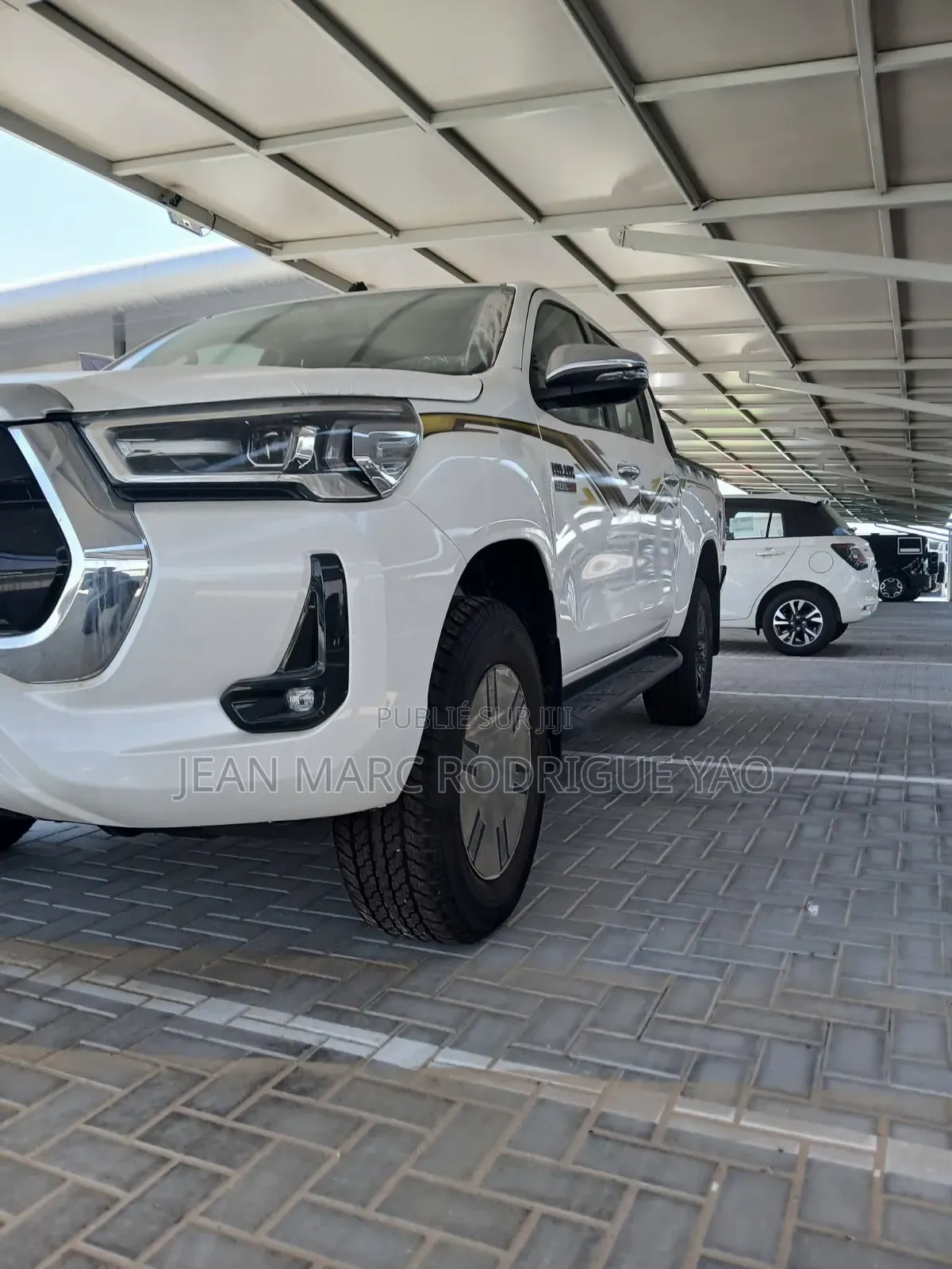 Nouveau Toyota Hilux 2026 Blanc cassé