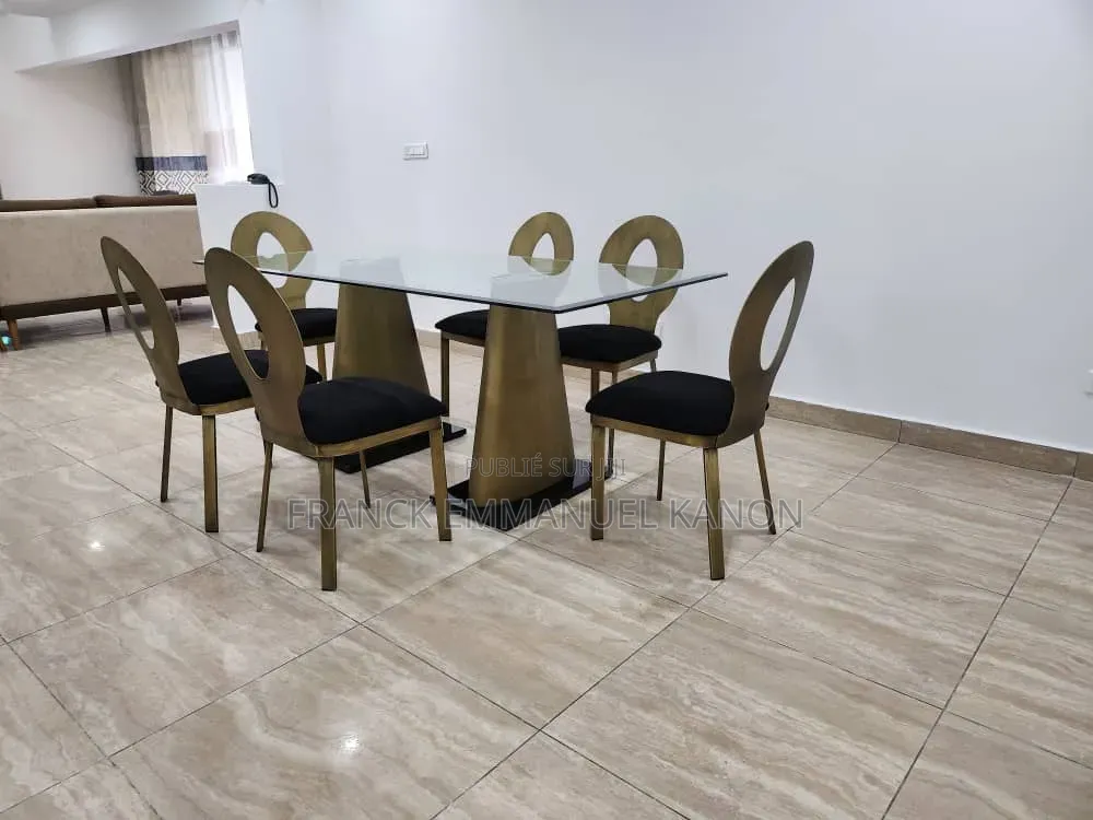 Meublé 4chbre Villa dans Kanon Immobilier, Sikensi à Vendre