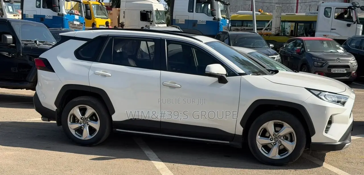 Toyota RAV4 Limited 2021 Blanc