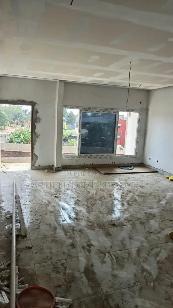 Très Belle Opportunité Fiable: Immeuble en Construction À Vendre