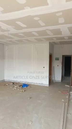 Très Belle Opportunité Fiable: Immeuble en Construction À Vendre