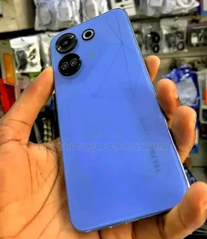 Nouveau Tecno Camon 20 Pro 256 GB Bleu