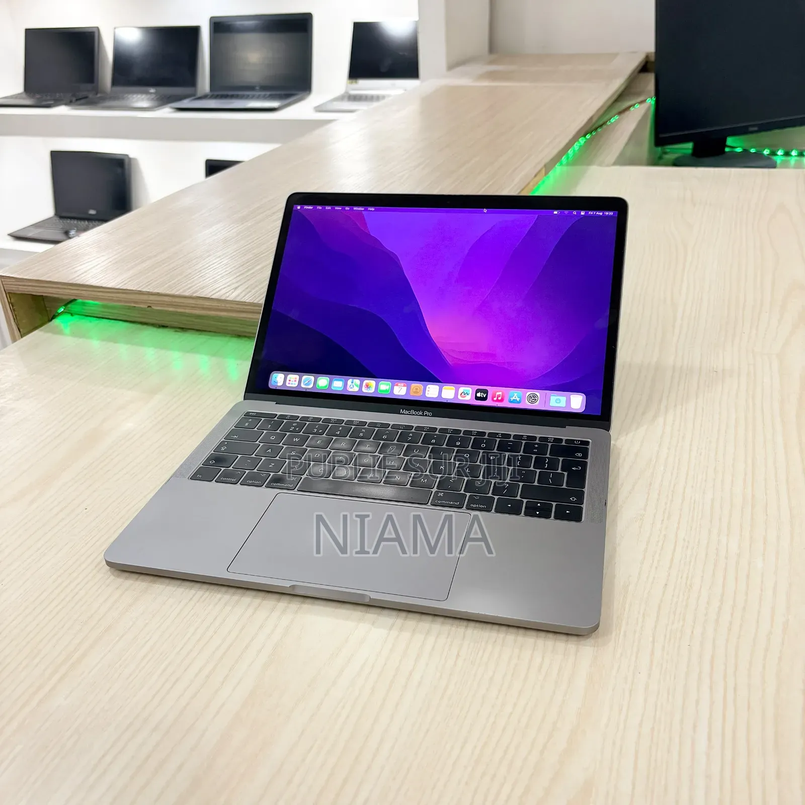 Nouveau Apple MacBook 2017 16GB Intel Core i7 SSD 512GB