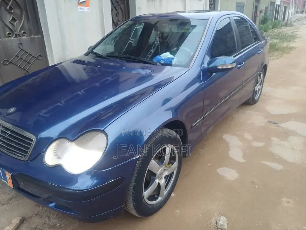 Mercedes-Benz C200 2004 Bleu