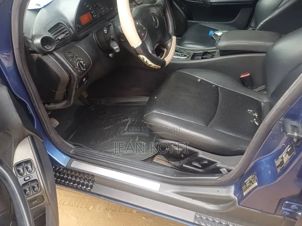 Mercedes-Benz C200 2004 Bleu
