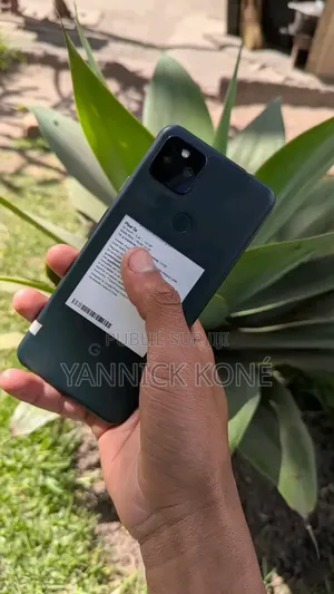 Nouveau Google Pixel 5a 5G 128 GB Noir