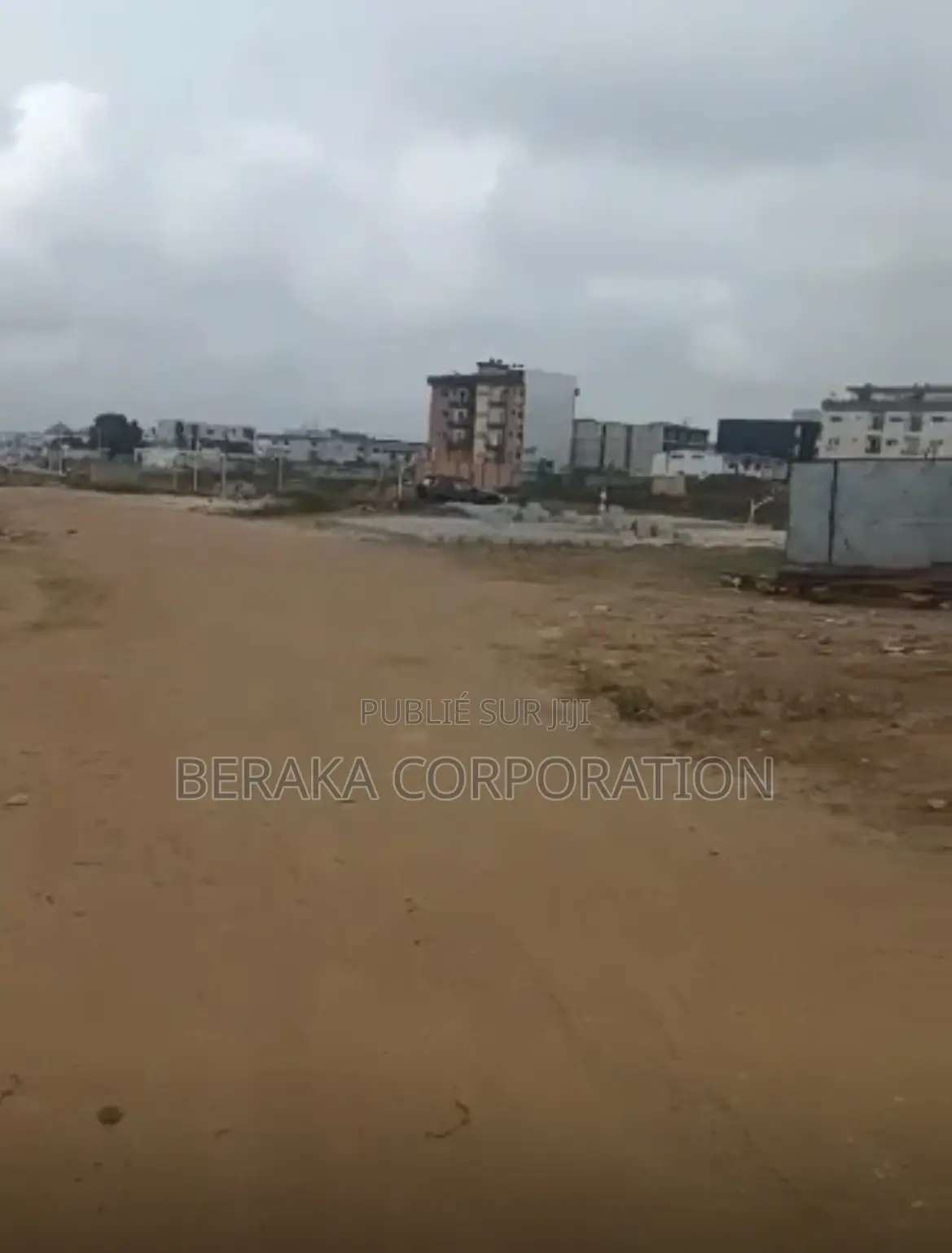  À VENDRE – COCODY ANGRÉ CHU  5 Lots Collés De 400 M2 Avec ACD Glob