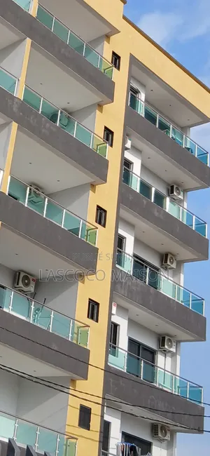 2chbre Appartement dans Lascoco Maison, Cocody à Louer