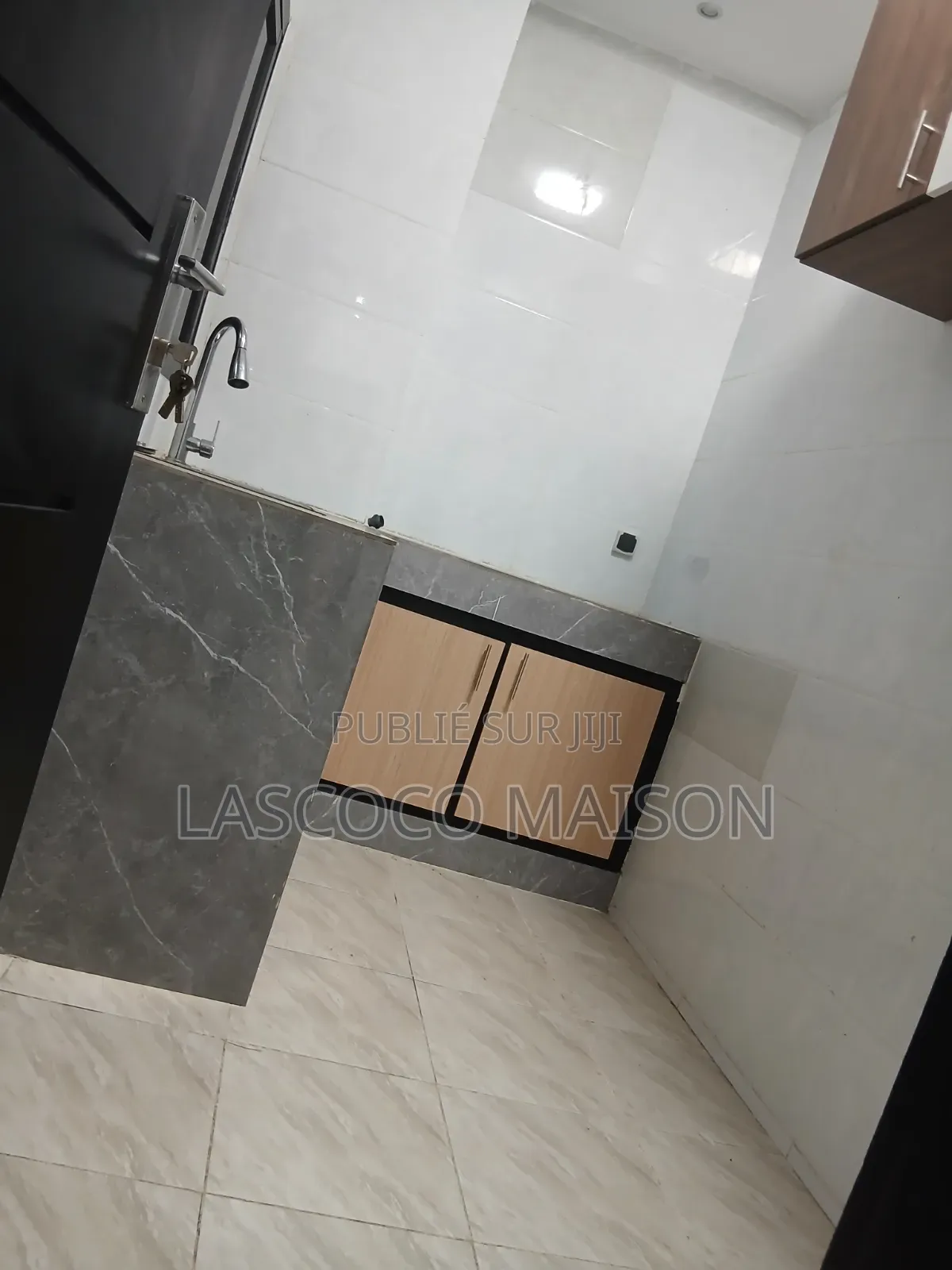 2chbre Appartement dans Lascoco Maison, Cocody à Louer
